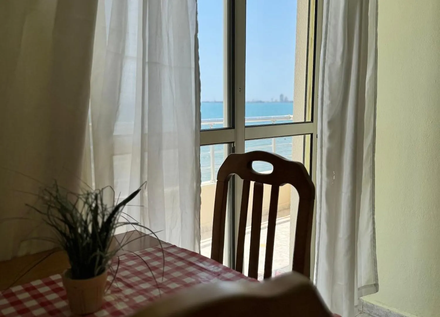 Beach Front Aparts Durrës